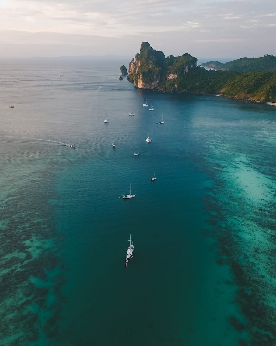 What Qualifications Do I Need To Charter A Yacht?