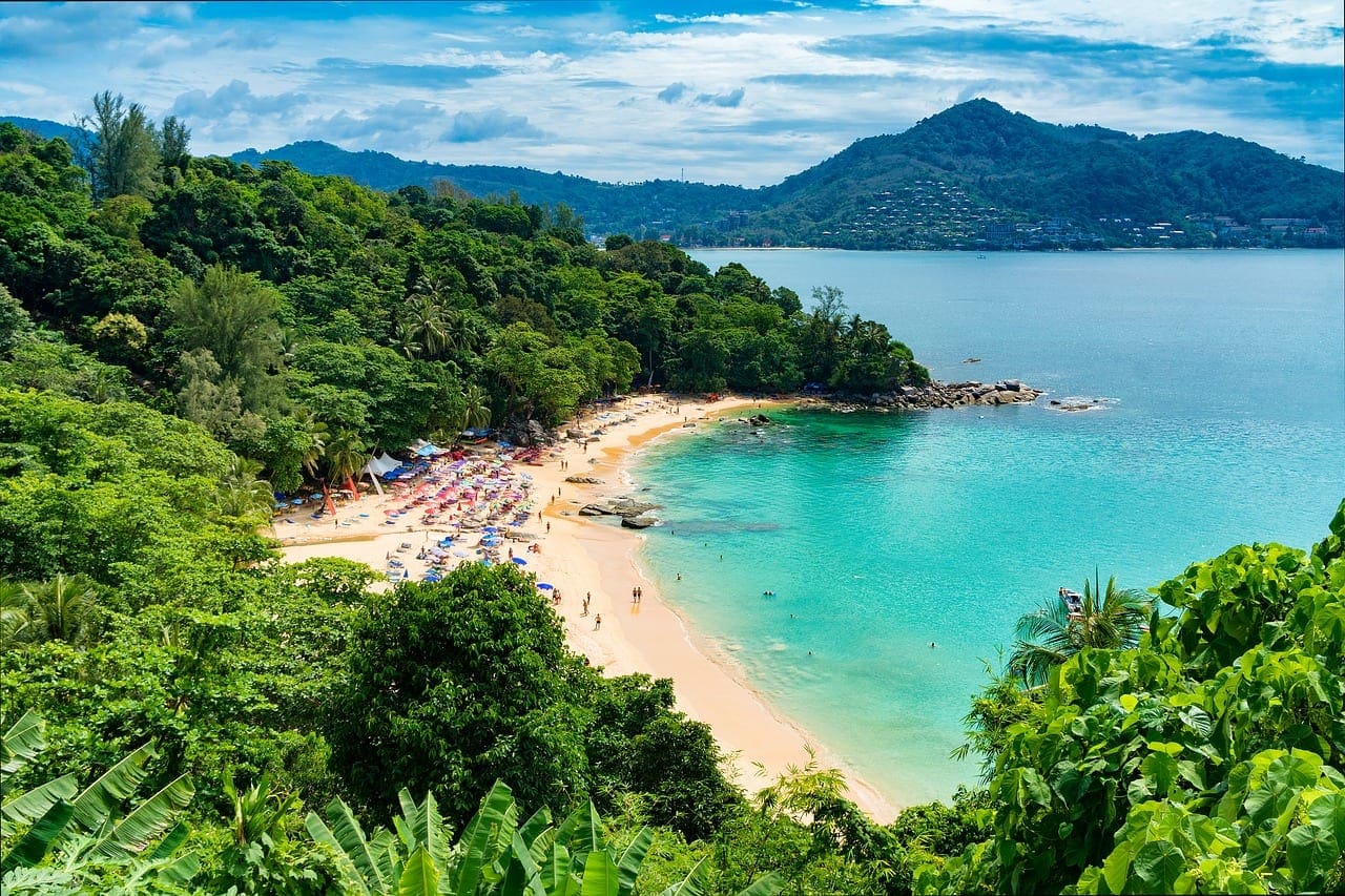Best Time to Book a Thailand Yacht Charter