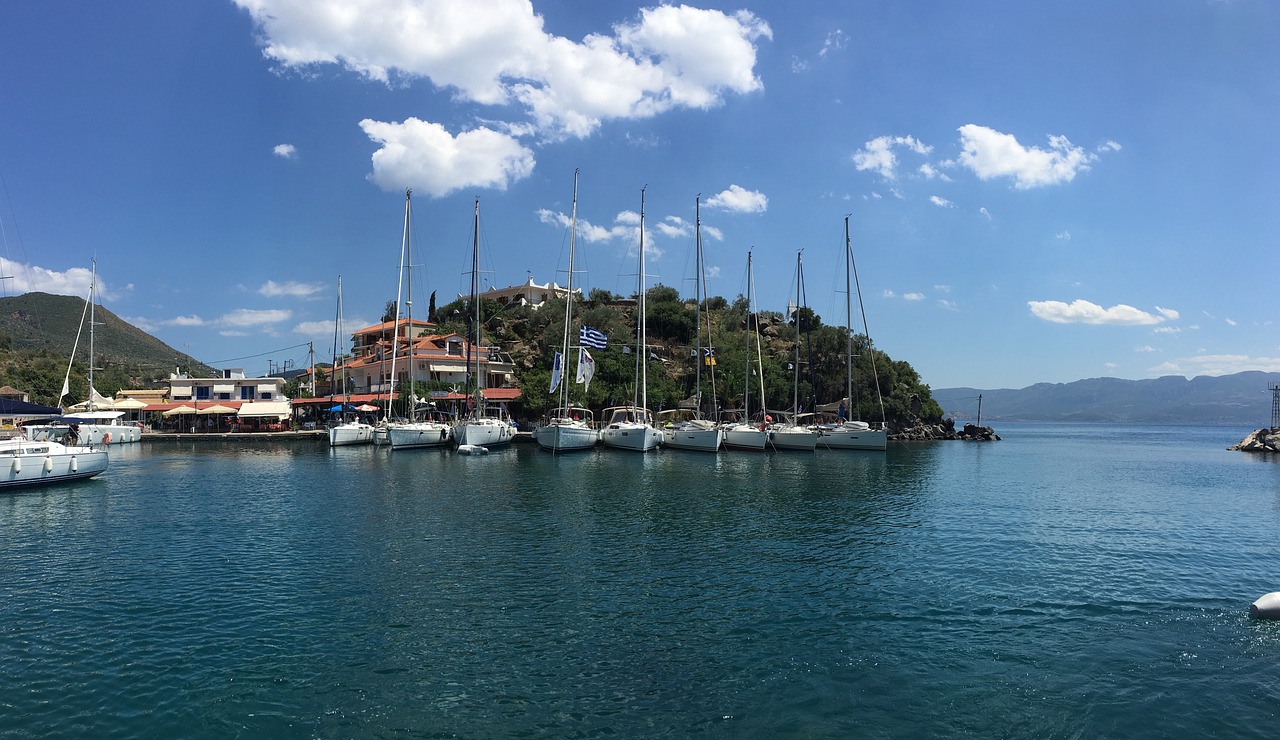 Your Guide To A Greek Islands Yacht Charter With Skipper