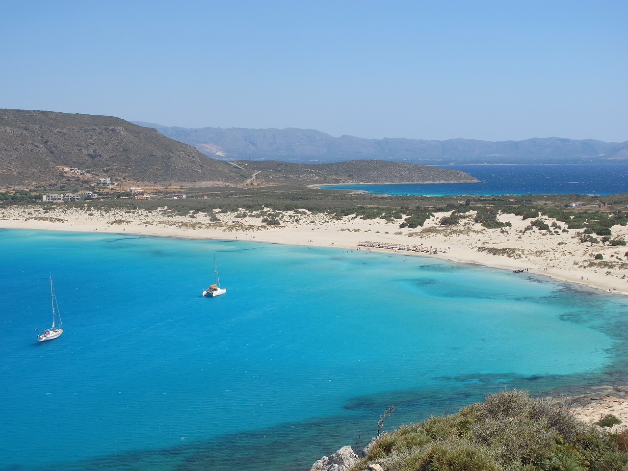 Why Should You Go On A Greek Islands Yacht Charter With Skipper?
