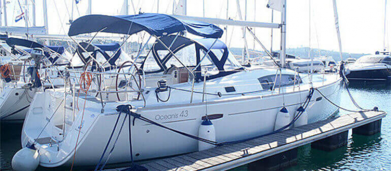 Beneteau-Oceanis-43-02_gallerylarge Beneteau-Oceanis-43-02_gallerylarge