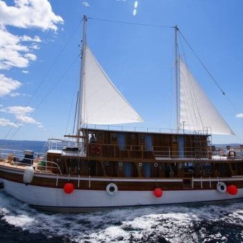 cycling-tour-the-boat cycling-tour-the-boat