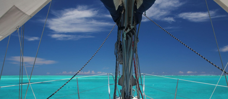 view from a sailing boat on a New Caledonia sailing itinerary
